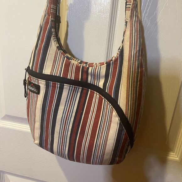 Kavu fabric Striped Shoulder Bag - Red, Blue, Cream. - Picture 2 of 11